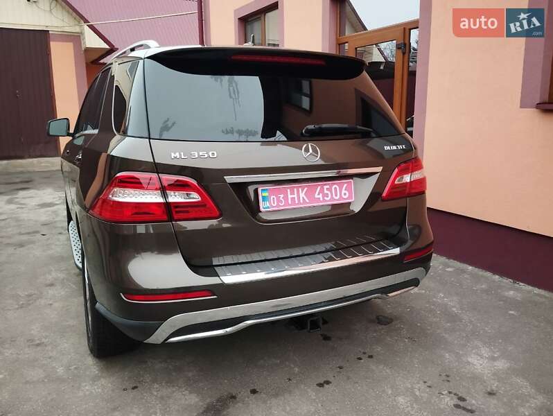 Внедорожник / Кроссовер Mercedes-Benz M-Class 2012 в Дубно