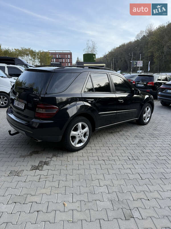 Позашляховик / Кросовер Mercedes-Benz M-Class 2006 в Чернівцях
