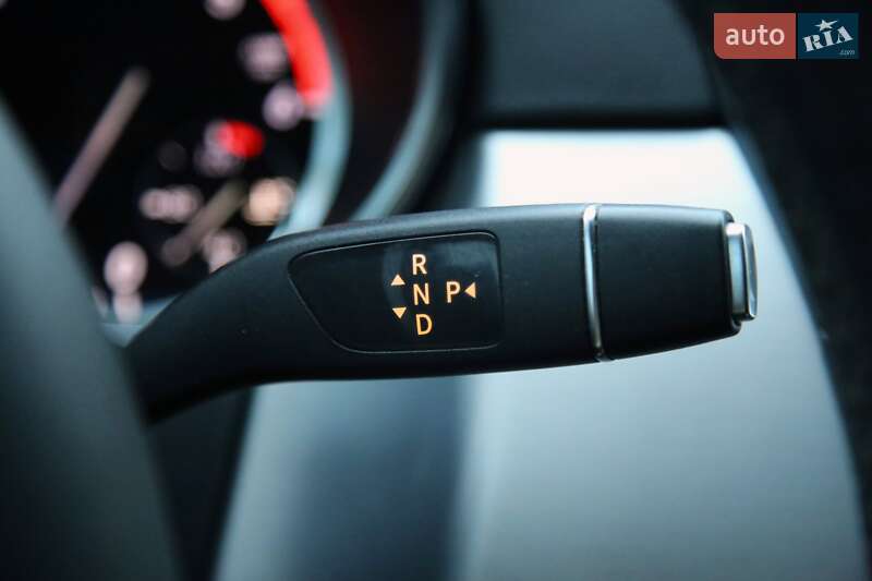 Позашляховик / Кросовер Mercedes-Benz M-Class 2012 в Харкові