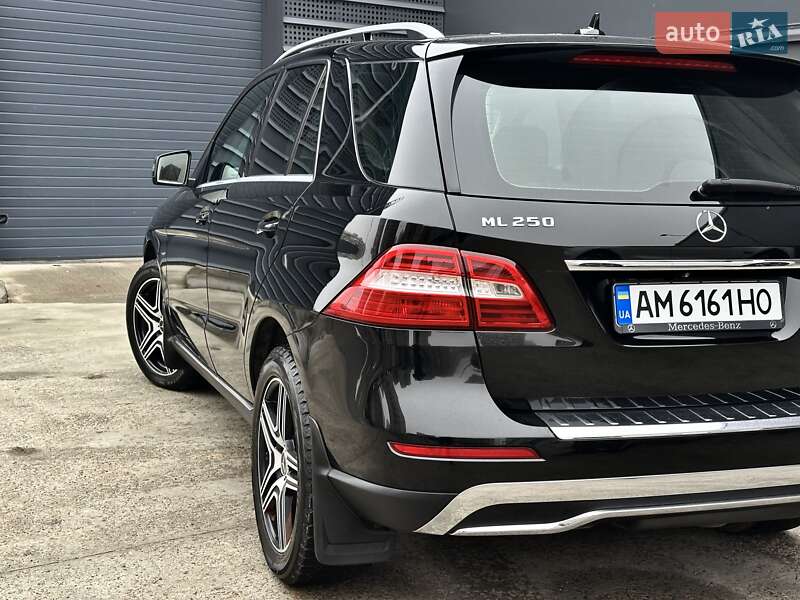 Позашляховик / Кросовер Mercedes-Benz M-Class 2012 в Києві фото 17 Позашляховик / Кросовер Mercedes-Benz M-Class 2012 в Києві