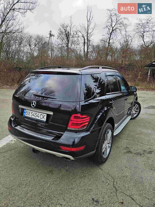 Позашляховик / Кросовер Mercedes-Benz M-Class 2009 в Хмельницькому