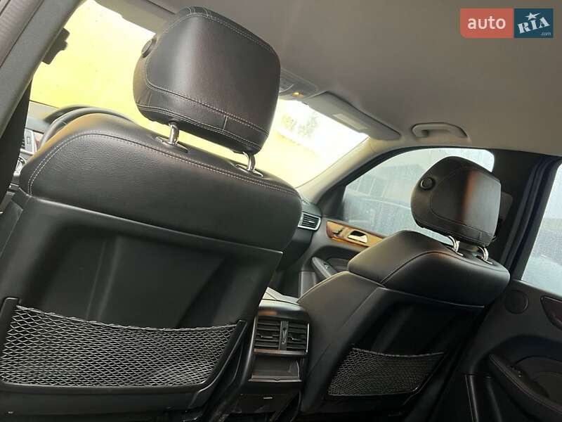 Внедорожник / Кроссовер Mercedes-Benz M-Class 2013 в Харькове