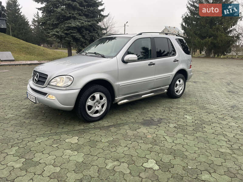 Внедорожник / Кроссовер Mercedes-Benz M-Class 2003 в Дубно