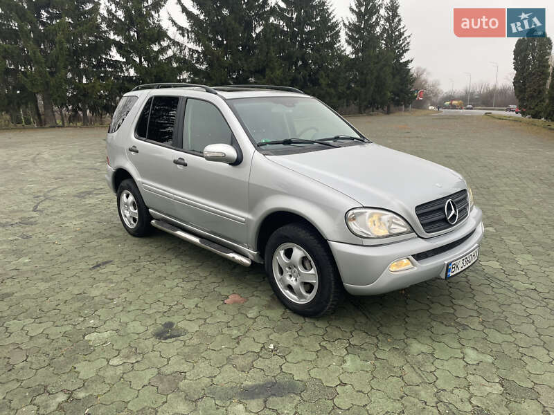 Внедорожник / Кроссовер Mercedes-Benz M-Class 2003 в Дубно