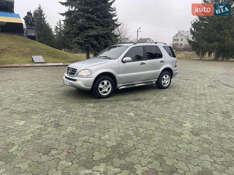 Внедорожник / Кроссовер Mercedes-Benz M-Class 2003 в Дубно