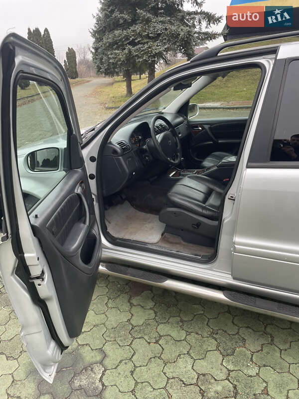 Внедорожник / Кроссовер Mercedes-Benz M-Class 2003 в Дубно