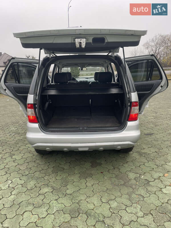 Внедорожник / Кроссовер Mercedes-Benz M-Class 2003 в Дубно