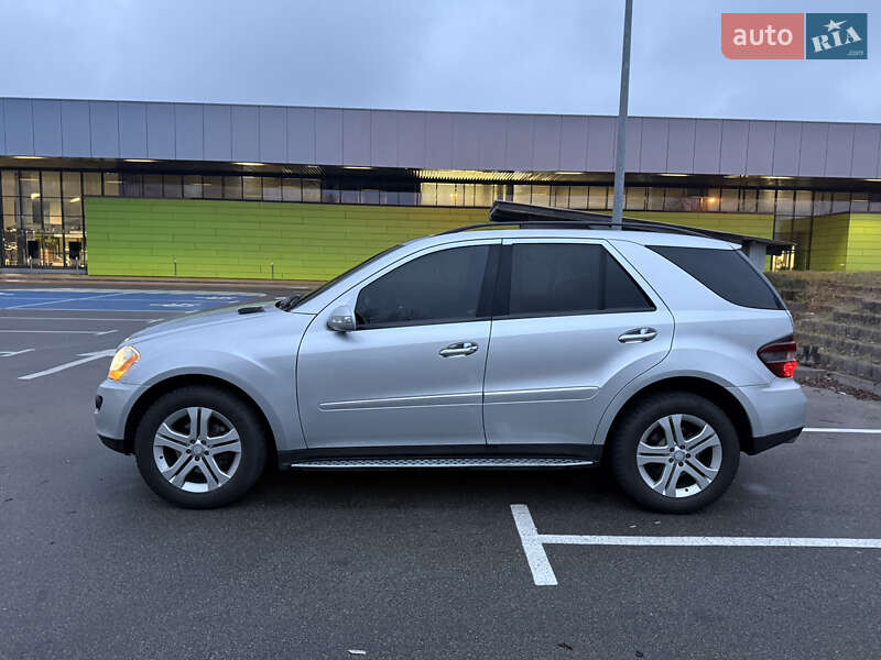 Позашляховик / Кросовер Mercedes-Benz M-Class 2008 в Києві