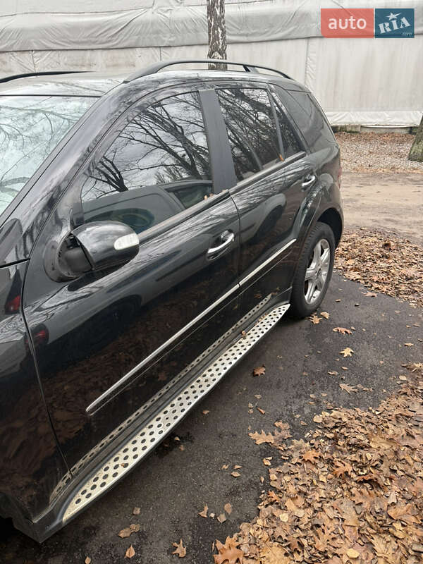 Внедорожник / Кроссовер Mercedes-Benz M-Class 2008 в Киеве