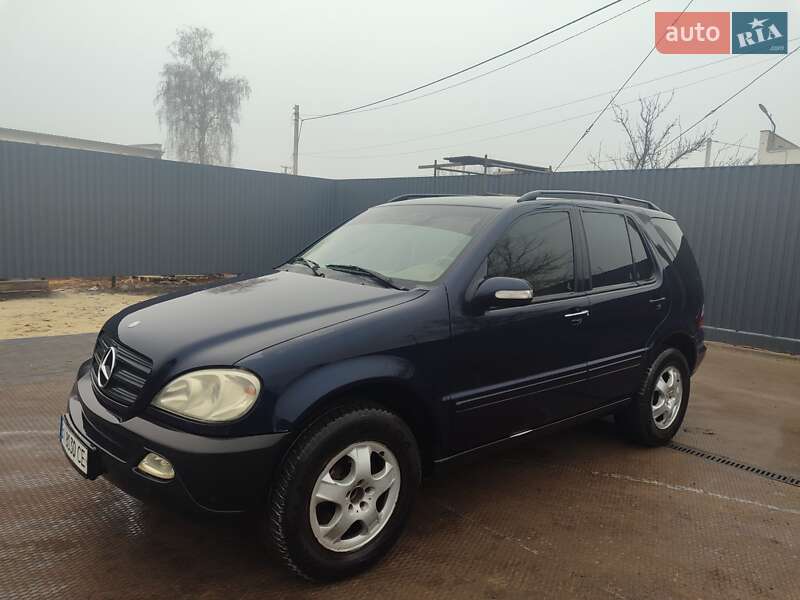 Mercedes-Benz M-Class 2005 Mercedes-Benz M-Class 2005
