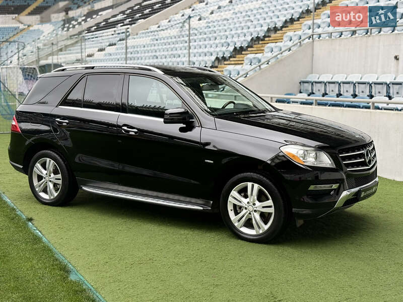 Позашляховик / Кросовер Mercedes-Benz M-Class 2012 в Одесі