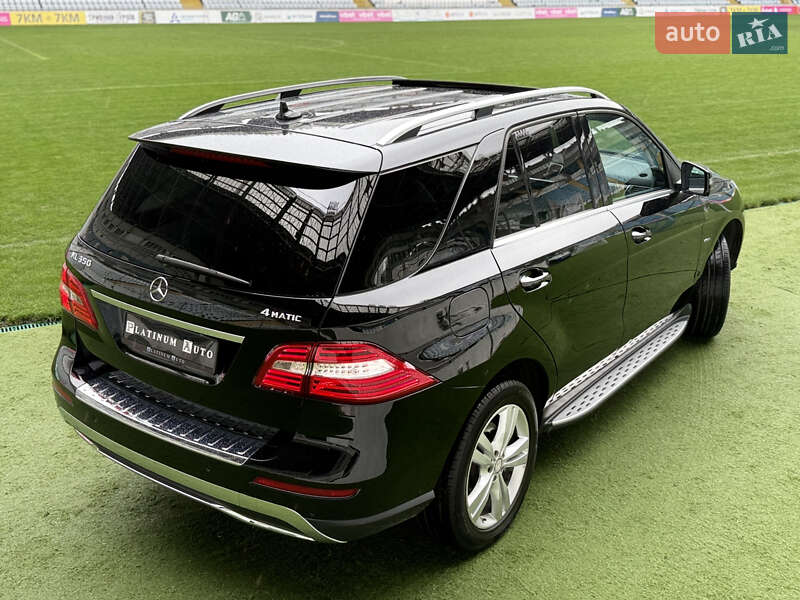 Позашляховик / Кросовер Mercedes-Benz M-Class 2012 в Одесі