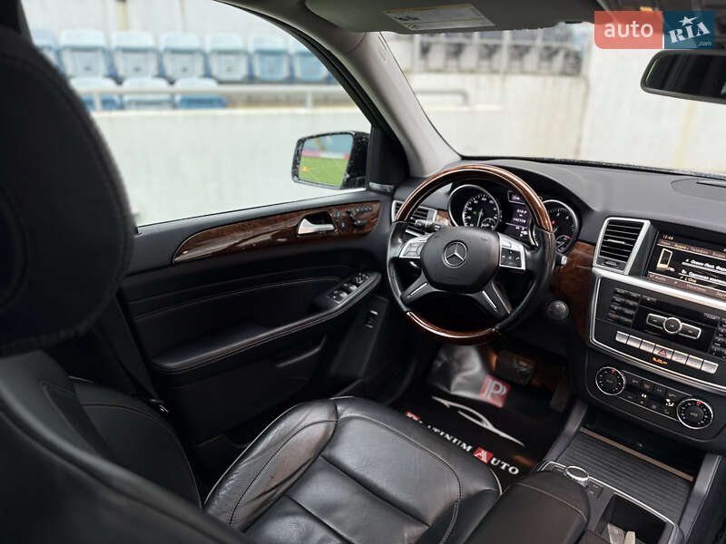 Позашляховик / Кросовер Mercedes-Benz M-Class 2012 в Одесі