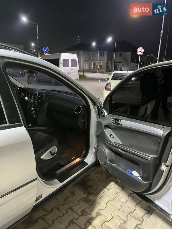 Позашляховик / Кросовер Mercedes-Benz M-Class 2006 в Дубовому