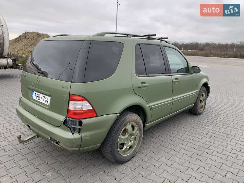 Внедорожник / Кроссовер Mercedes-Benz M-Class 2002 в Черновцах