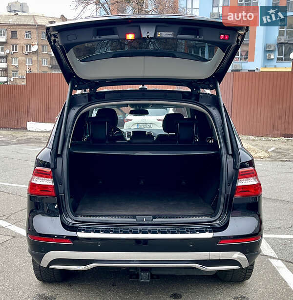 Внедорожник / Кроссовер Mercedes-Benz M-Class 2013 в Киеве