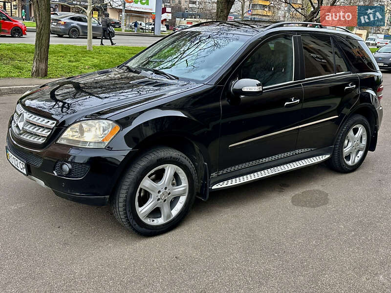 Позашляховик / Кросовер Mercedes-Benz M-Class 2008 в Одесі