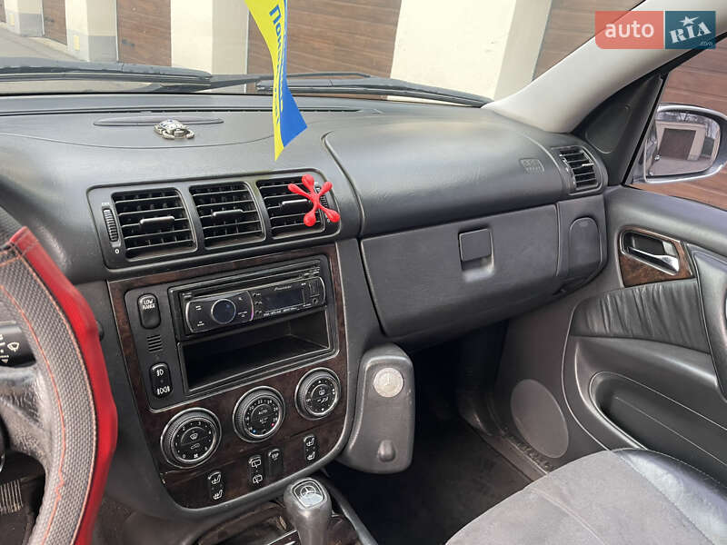 Внедорожник / Кроссовер Mercedes-Benz M-Class 2005 в Виннице