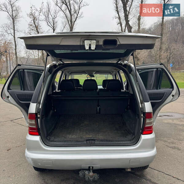 Внедорожник / Кроссовер Mercedes-Benz M-Class 2001 в Киеве