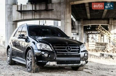 Внедорожник / Кроссовер Mercedes-Benz M-Class 2009 в Киеве