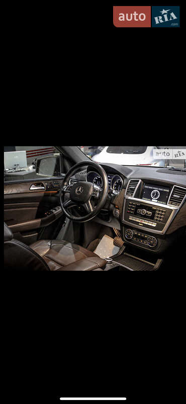 Позашляховик / Кросовер Mercedes-Benz M-Class 2012 в Первомайську