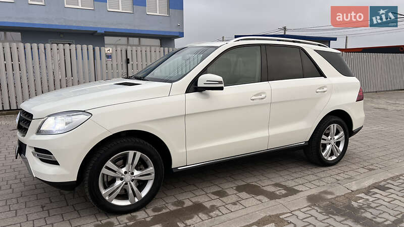 Внедорожник / Кроссовер Mercedes-Benz M-Class 2012 в Львове