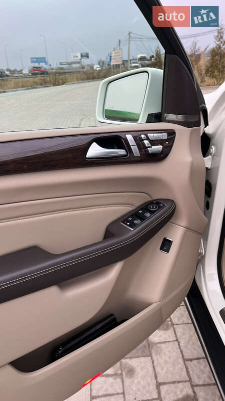 Внедорожник / Кроссовер Mercedes-Benz M-Class 2012 в Львове