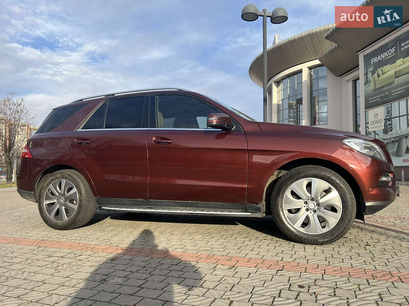 Внедорожник / Кроссовер Mercedes-Benz M-Class 2014 в Днепре фото 3 Внедорожник / Кроссовер Mercedes-Benz M-Class 2014 в Днепре