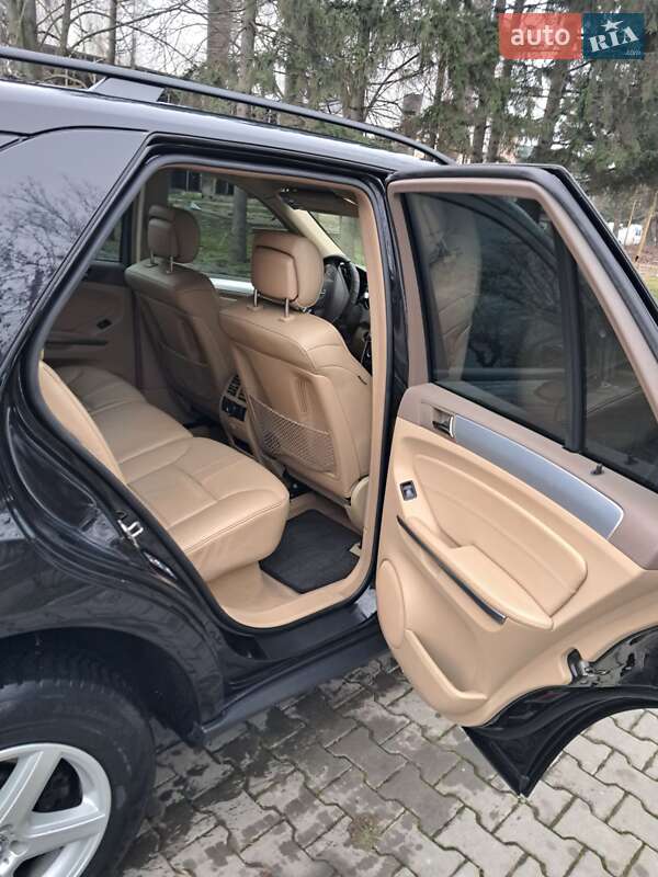 Позашляховик / Кросовер Mercedes-Benz M-Class 2009 в Чернівцях фото 22 Позашляховик / Кросовер Mercedes-Benz M-Class 2009 в Чернівцях