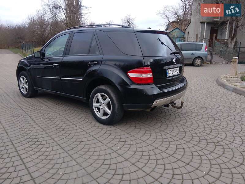 Позашляховик / Кросовер Mercedes-Benz M-Class 2006 в Луцьку фото 3 Позашляховик / Кросовер Mercedes-Benz M-Class 2006 в Луцьку