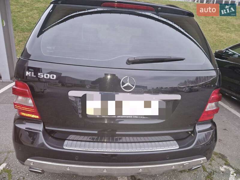 Внедорожник / Кроссовер Mercedes-Benz M-Class 2006 в Днепре