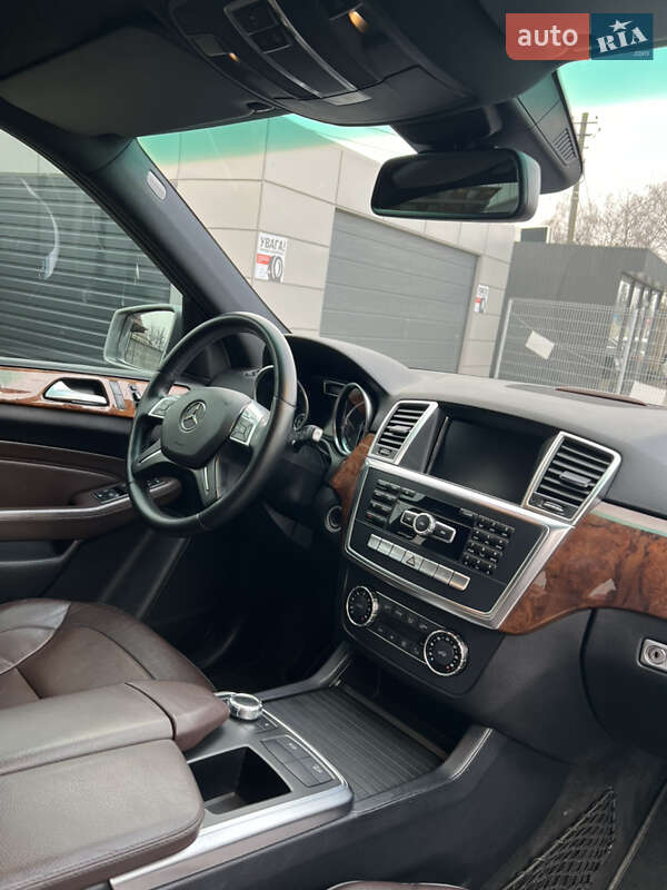 Внедорожник / Кроссовер Mercedes-Benz M-Class 2012 в Белой Церкви фото 25 Внедорожник / Кроссовер Mercedes-Benz M-Class 2012 в Белой Церкви