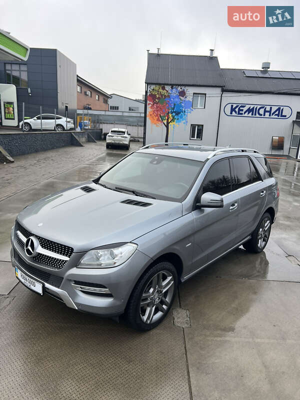 Внедорожник / Кроссовер Mercedes-Benz M-Class 2012 в Белой Церкви фото 39 Внедорожник / Кроссовер Mercedes-Benz M-Class 2012 в Белой Церкви