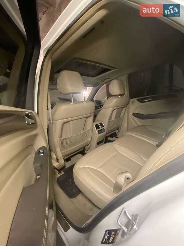 Внедорожник / Кроссовер Mercedes-Benz M-Class 2013 в Львове фото 10 Внедорожник / Кроссовер Mercedes-Benz M-Class 2013 в Львове