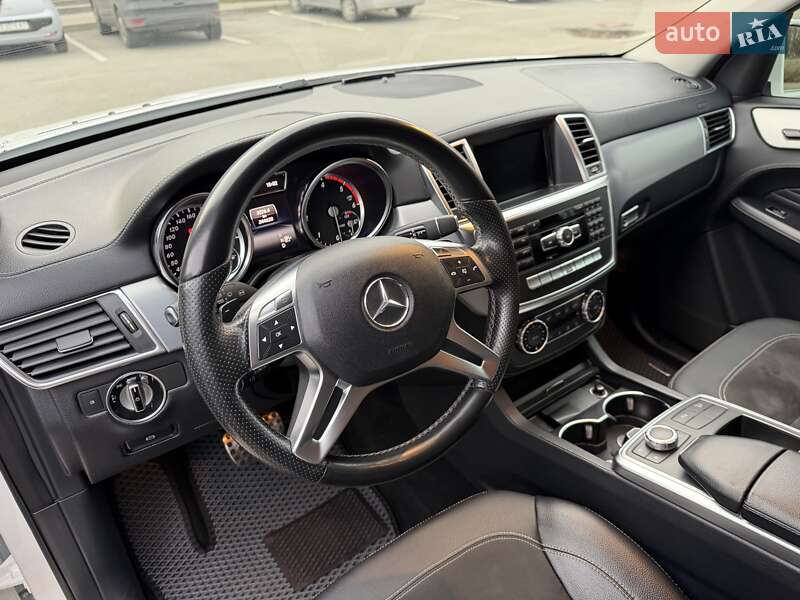 Внедорожник / Кроссовер Mercedes-Benz M-Class 2013 в Днепре фото 11 Внедорожник / Кроссовер Mercedes-Benz M-Class 2013 в Днепре