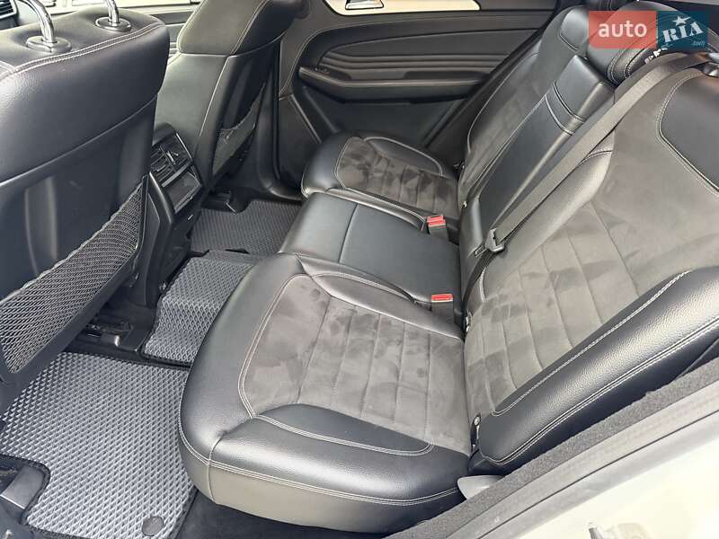 Внедорожник / Кроссовер Mercedes-Benz M-Class 2013 в Днепре фото 15 Внедорожник / Кроссовер Mercedes-Benz M-Class 2013 в Днепре