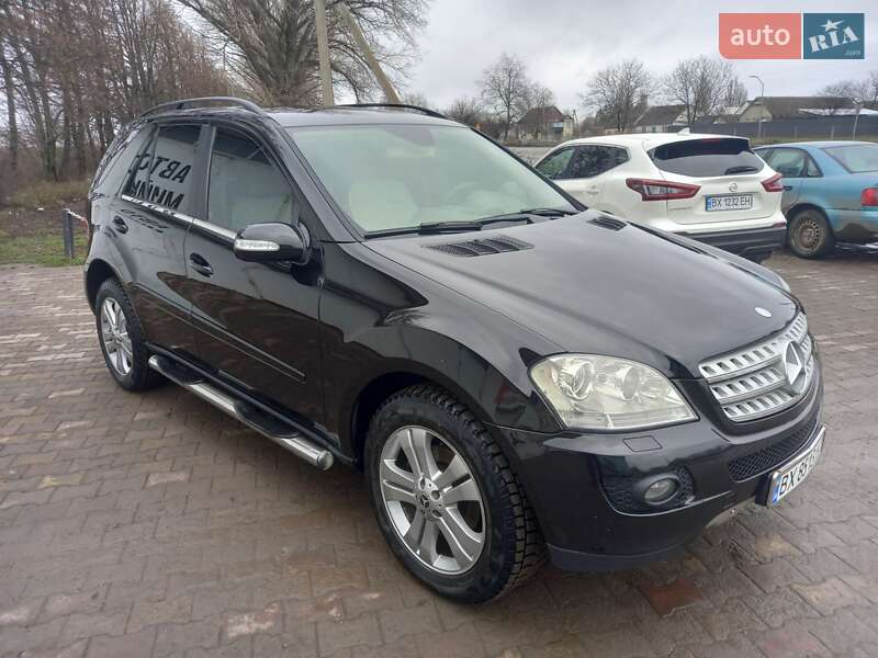 Внедорожник / Кроссовер Mercedes-Benz M-Class 2006 в Теофиполе