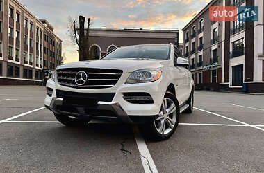 Внедорожник / Кроссовер Mercedes-Benz M-Class 2011 в Киеве