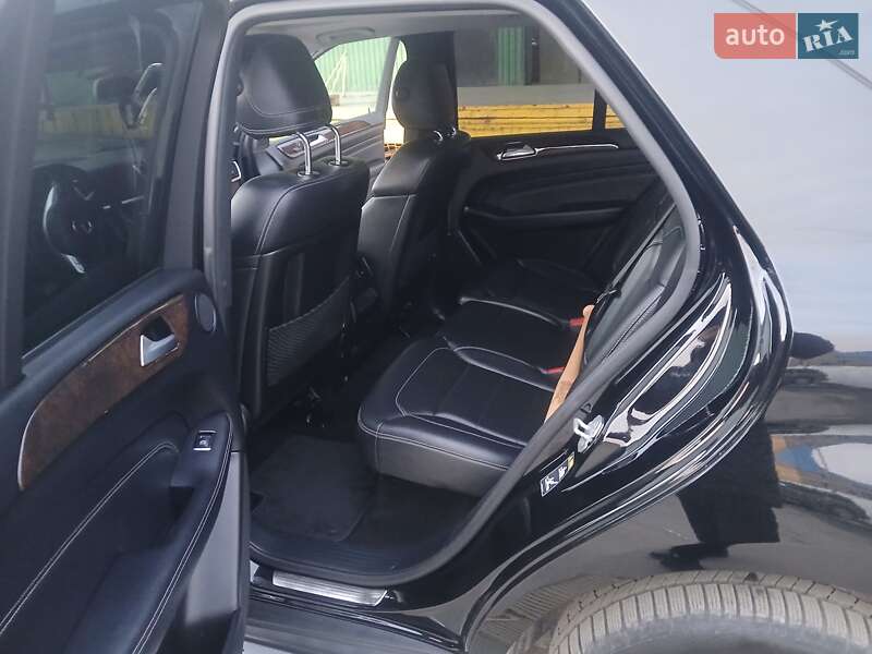 Внедорожник / Кроссовер Mercedes-Benz M-Class 2012 в Хмельницком