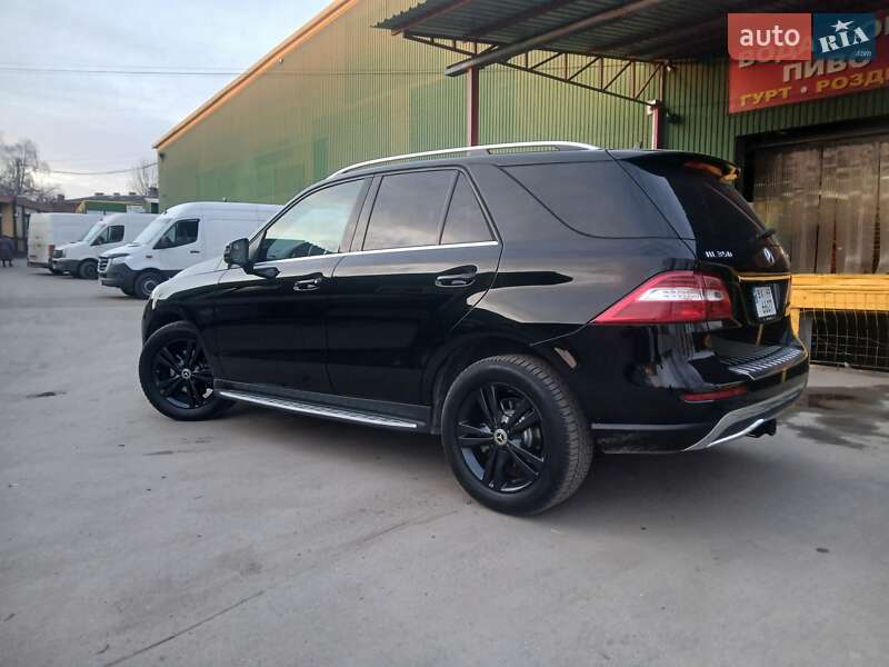 Внедорожник / Кроссовер Mercedes-Benz M-Class 2012 в Хмельницком