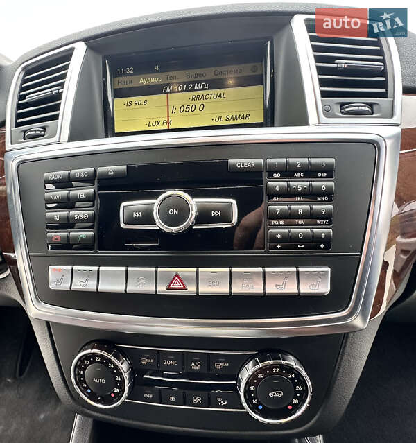 Внедорожник / Кроссовер Mercedes-Benz M-Class 2012 в Черновцах