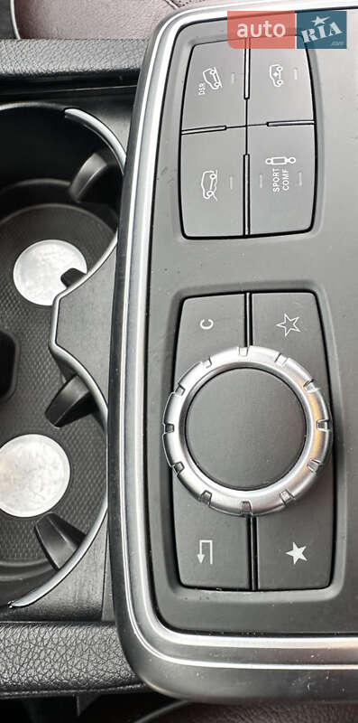 Внедорожник / Кроссовер Mercedes-Benz M-Class 2012 в Черновцах