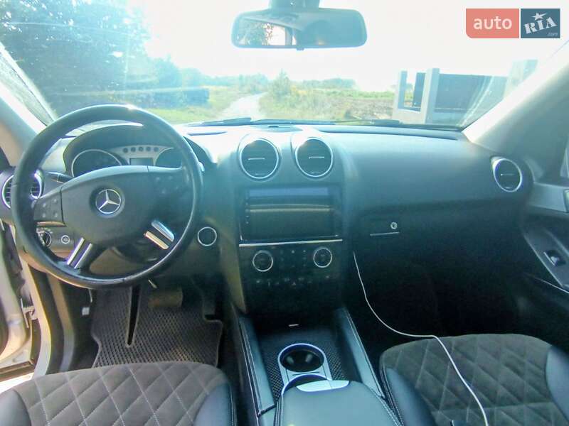 Внедорожник / Кроссовер Mercedes-Benz M-Class 2005 в Львове