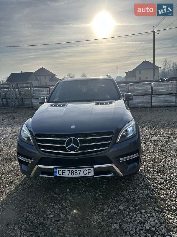 Mercedes-Benz M-Class 2012 Mercedes-Benz M-Class 2012