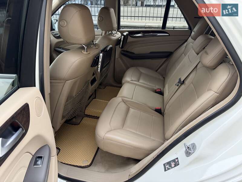 Позашляховик / Кросовер Mercedes-Benz M-Class 2011 в Білій Церкві