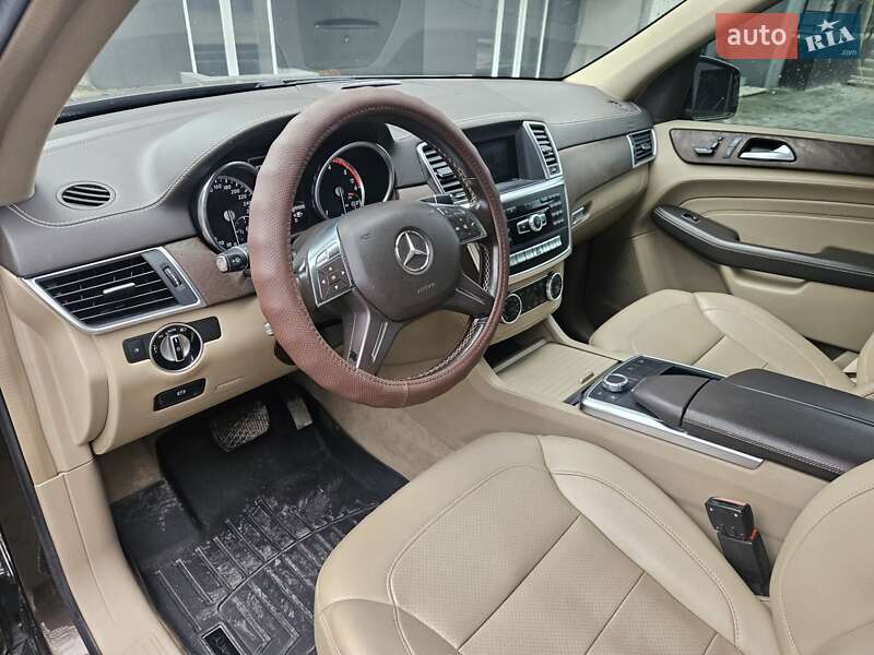 Внедорожник / Кроссовер Mercedes-Benz M-Class 2013 в Тернополе фото 21 Внедорожник / Кроссовер Mercedes-Benz M-Class 2013 в Тернополе