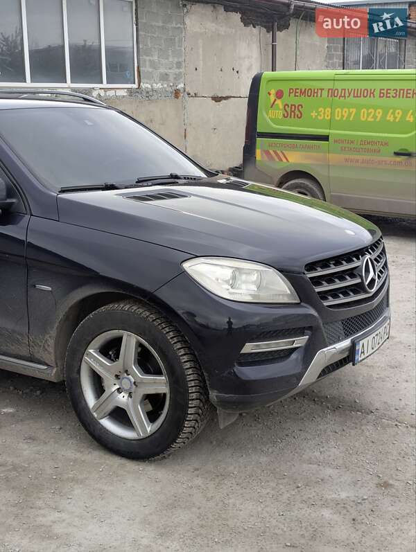 Позашляховик / Кросовер Mercedes-Benz M-Class 2012 в Львові