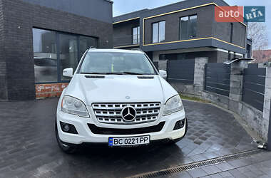 Внедорожник / Кроссовер Mercedes-Benz M-Class 2010 в Львове