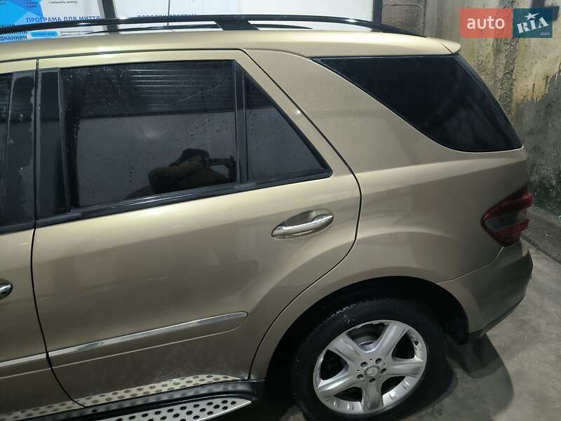 Внедорожник / Кроссовер Mercedes-Benz M-Class 2008 в Киеве