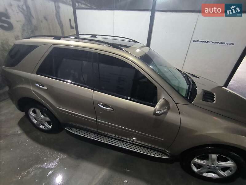 Внедорожник / Кроссовер Mercedes-Benz M-Class 2008 в Киеве